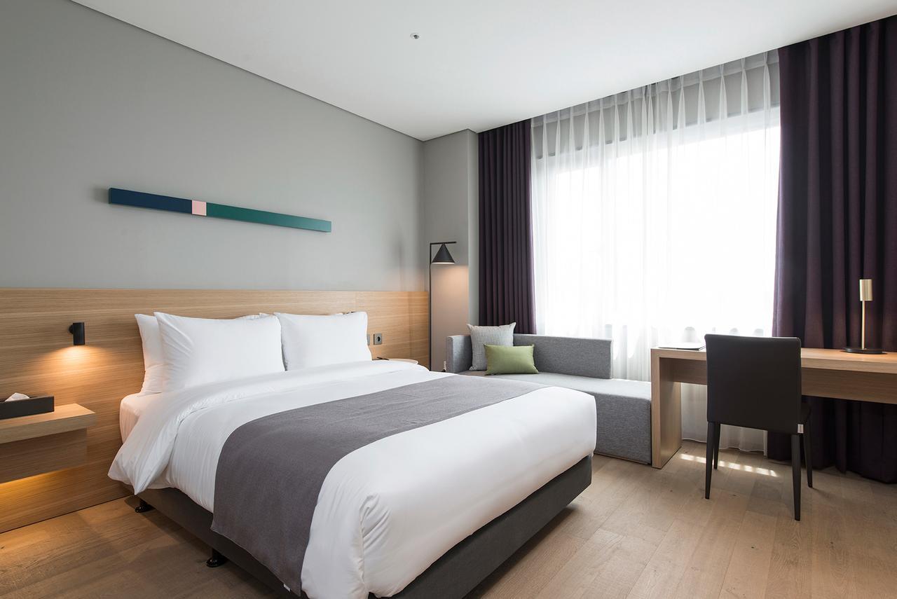 Alex 72 Hotel Suwon Exterior foto